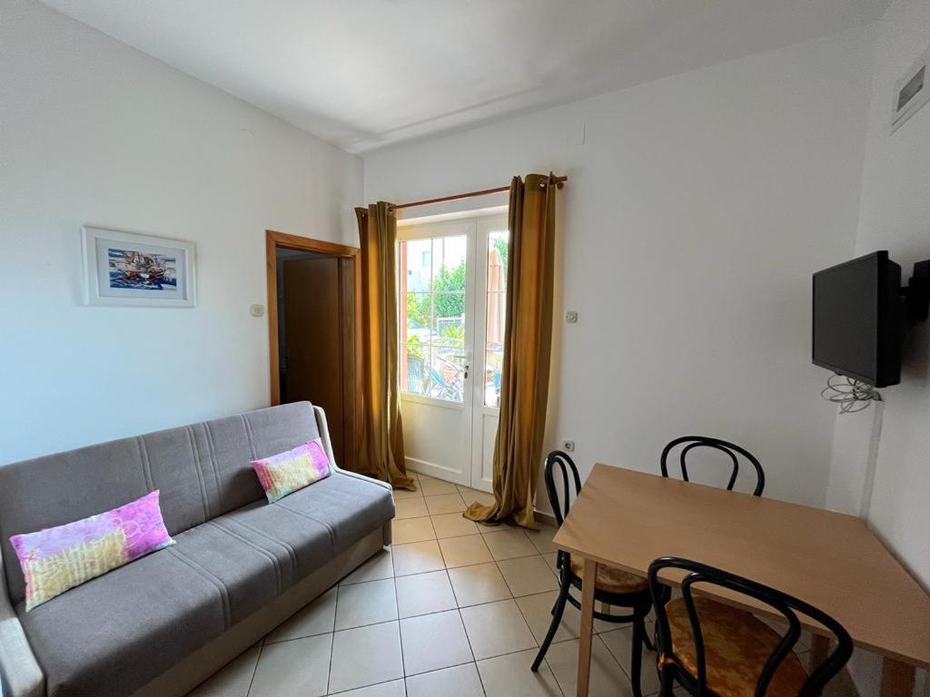 Josipa Apartment Biograd Na Moru Exteriör bild